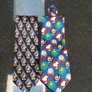 Peanuts and Micky mouse ties set